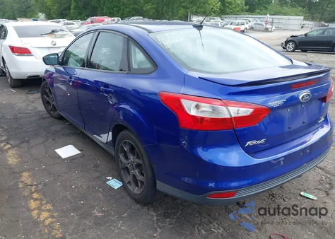 2014 Ford Focus Se z USA, uszkodzony, nr VIN 1FADP3F2XEL268847